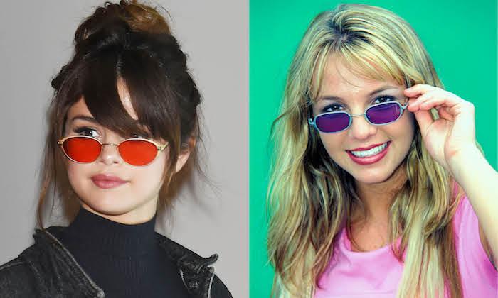 Britney Spears in Selena Gomez v istem slogu pisanih očal, videz 90. let, vintage ženska oblačila, ki izhajajo iz desetletja