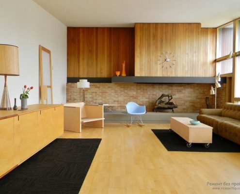 El diseño interior utiliza madera, piedra artificial, textiles.