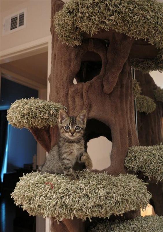 kediler için büyük-kedi-ağacı-ve-sevimli-kedi-oyuncak-ve-aksesuarları