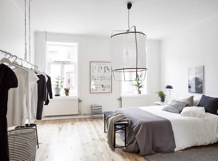 Çağdaş yetişkin yatak odası yatak odası dekorasyonu küçük beyaz ve gri yatak odası
