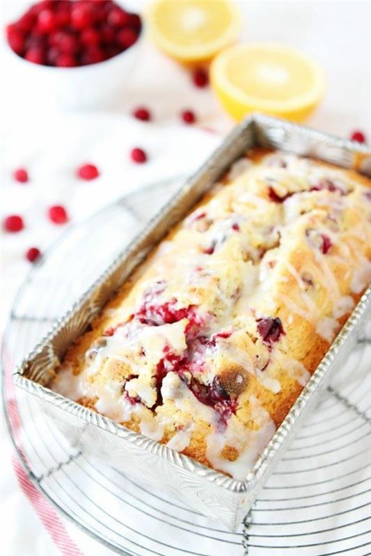 brusnični kolač-kandirani-pomarančni-recept