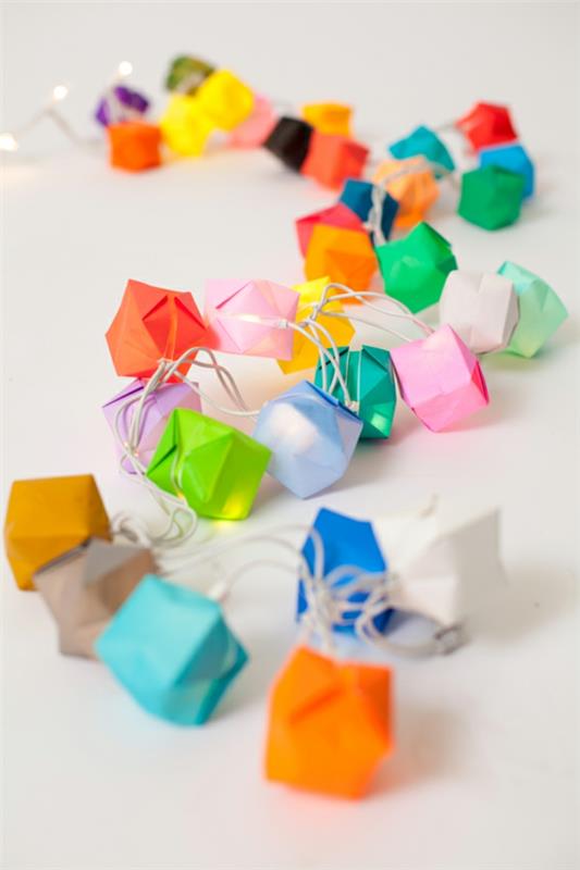 origami-çelenk-oldukça-aydınlık-küpler