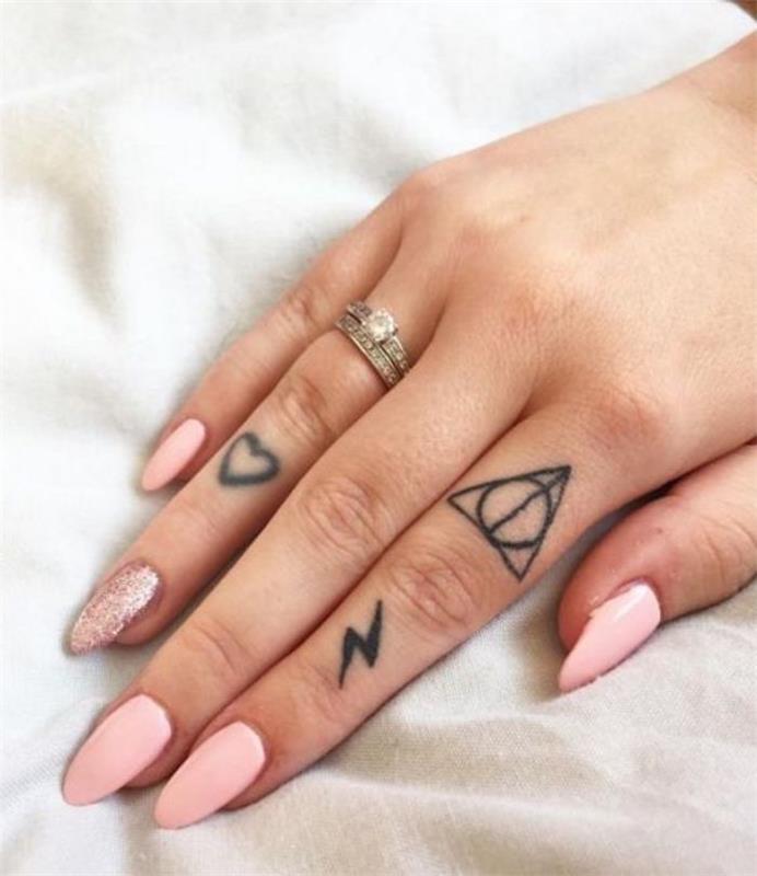 Harry Potter in darovi smrti navdihnjeni, srce in strela, tetovaže s prsti, tetovaže z majhnimi prsti