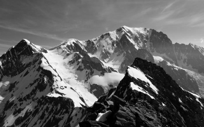 višina-sneg-sneg-pogoji-alpe-fotografija-podložna-siva