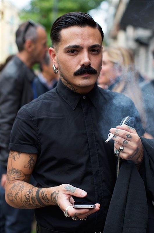 stori ūsai vyras kirpti barzda hipsteris vyras tatuiruotė pompadour cut