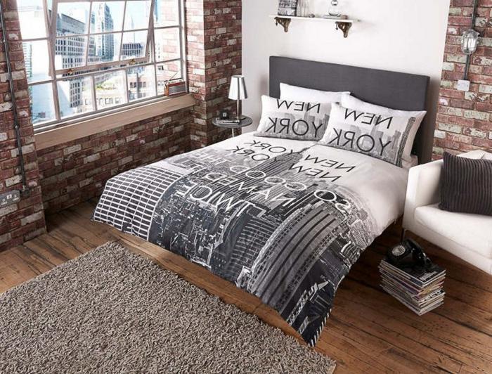 antklodės-užtiesalo-Niujorko-miegamojo dekoravimo idėja