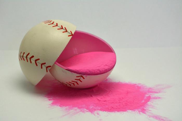 Dekle ali fant objavijo izvirni video o seksu, kako narediti posebno napoved za baseball