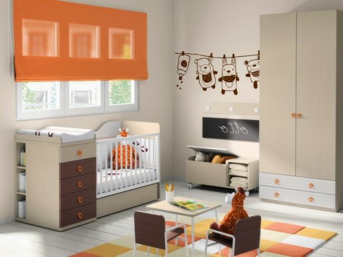 kūdikio kambarys-idėja-originali-dekoracija-žaislai-lovelė-oranžinė