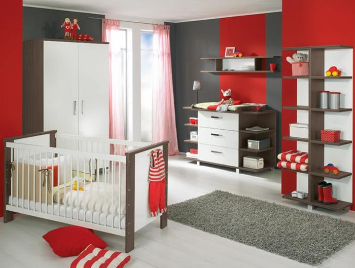 originalus-kūdikio kambario dekoravimas-žaislai-lovelė-raudona
