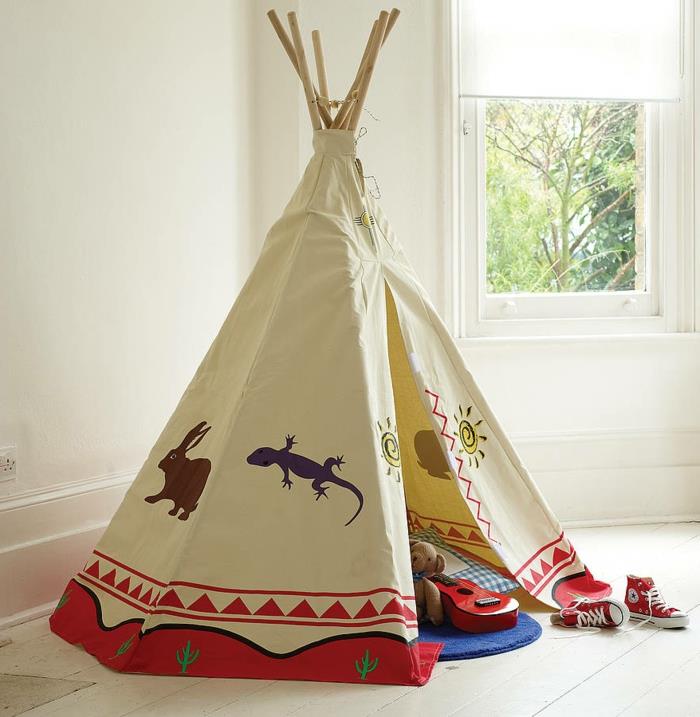 idėja, kaip žaisti namuose su savo indėnų vaikų palapine