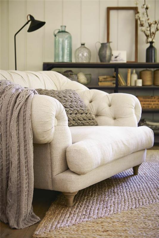 modernus-suaugusiųjų-miegamasis-deco-idėja-patogi sofa