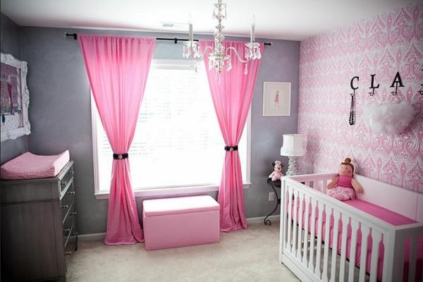 bebek odası için-pembe-boyalı-kağıt-dekorasyon-fikri