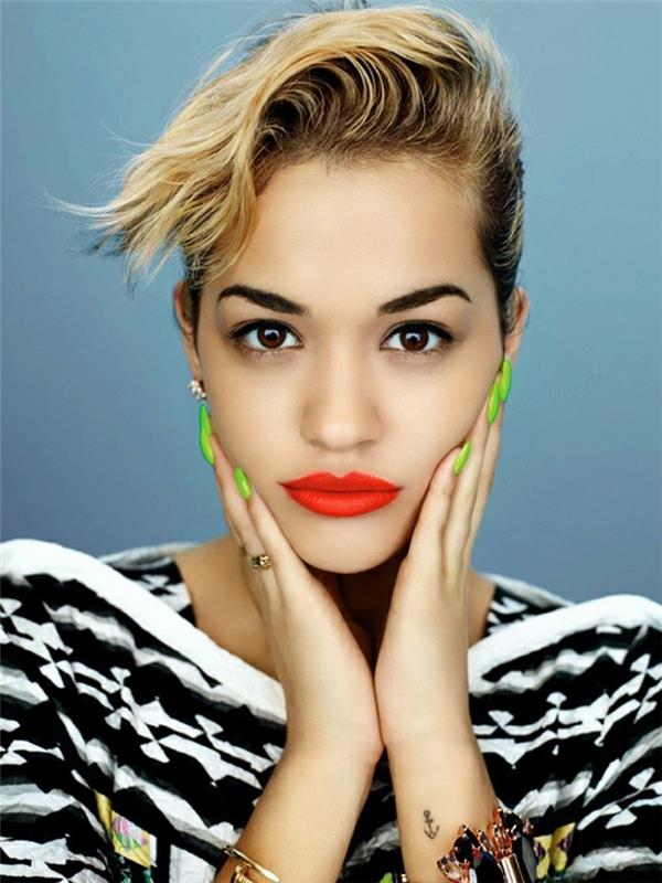 rita-ora-makiažo-idėja-vakaro-makiažas-vakarui
