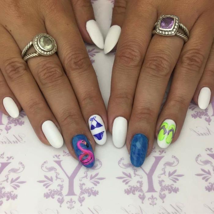 zanimiva ideja za nail art, flamingo, kopalke, prstani s kamni, manikura v modri in beli barvi