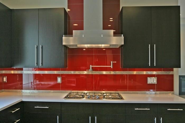 ideja-za-taupe-kuhinjsko pohištvo-kuhinjske omare-barva-siva-taupe-rdeče-ploščice-kuhinja-preveč stilsko-sodobno-oblikovanje