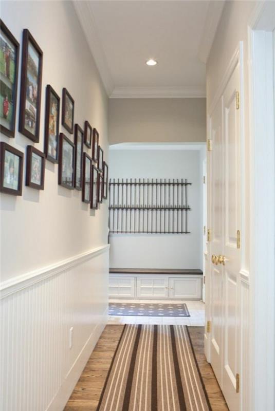 ideja-pareti-dekoriraj-foto-quadri-cornici-pavimento-parket-barva-chiaro-tappeto-illuminazione-faretti-soffitto