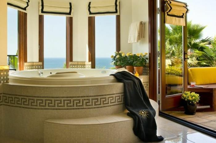 Beyaz banyo lüks banyo parçası fikri