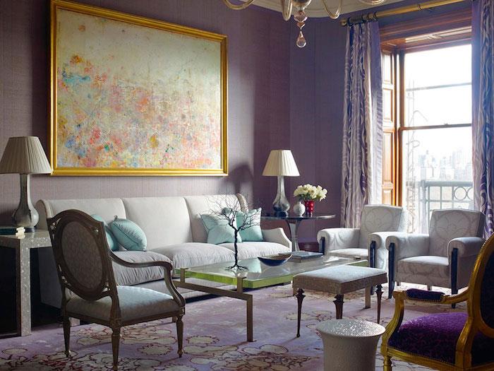 vintage mor oturma odası dekoru, retro oturma odası için sıcak renklerle dekorasyon