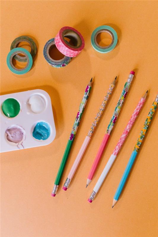 boya ve washi bant ile kalemler dekorasyon fikri kişiselleştirilmiş okul malzemeleri kolay anaokulu manuel aktivite hızlı ve yaratıcı