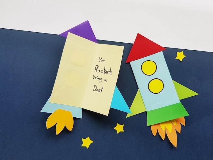 įvairių spalvų raketų idėja popierinė dovanų idėja rankų darbo tėvų diena