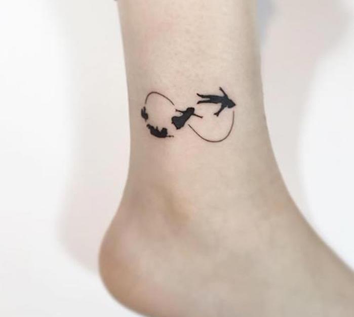 izvirni neskončni simbol gleženj tetovaža ideje tetovaža stopal