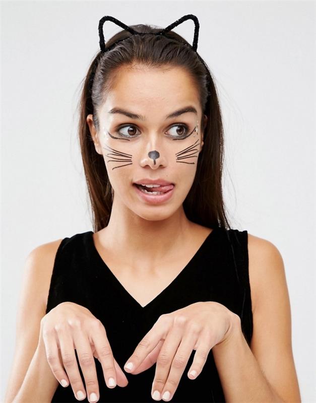 lengvas kačių makiažas, moterų kačių kostiumas Helovinui, kačių ūsų makiažas su juodu akių pieštuku