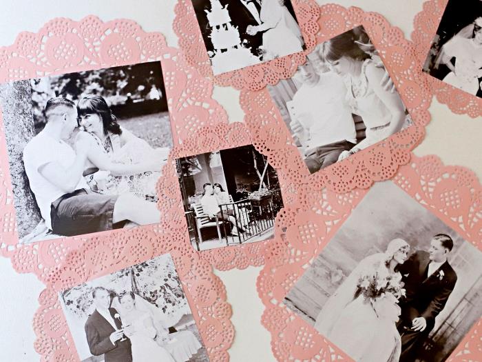 rožnato pobarvane čipkaste efektne čipke, preoblikovane v originalne vintage okvirje za fotografije, stenski okvir s čipkastim učinkom