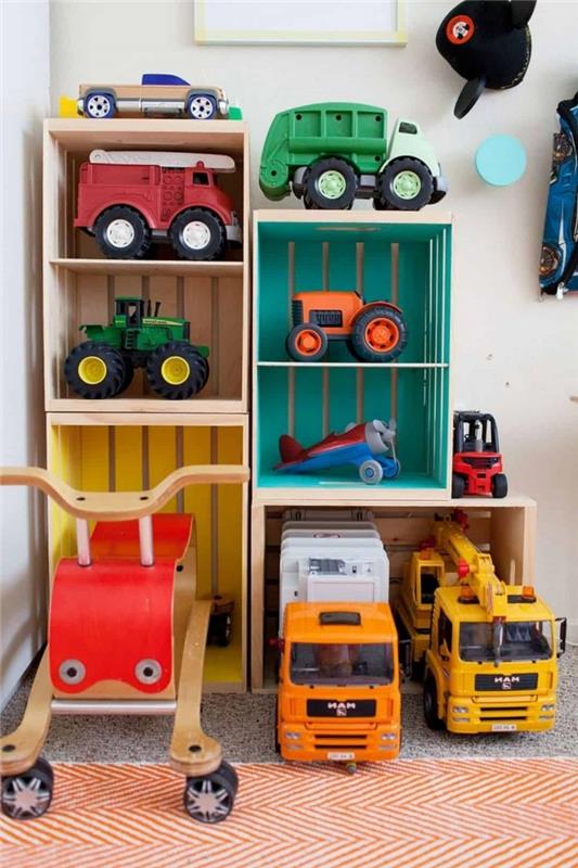 Ahşap veya plastik kasalı DIY çocuk odası depolama, DIY mobilya ile sınırlı alanın optimizasyonu örneği