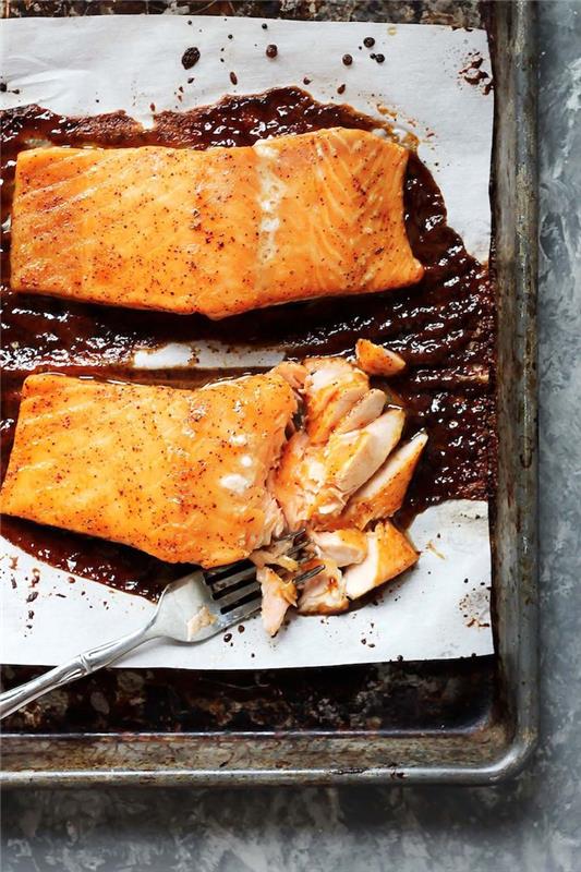 romantična ideja za recept pečen losos z javorjevo glazuro