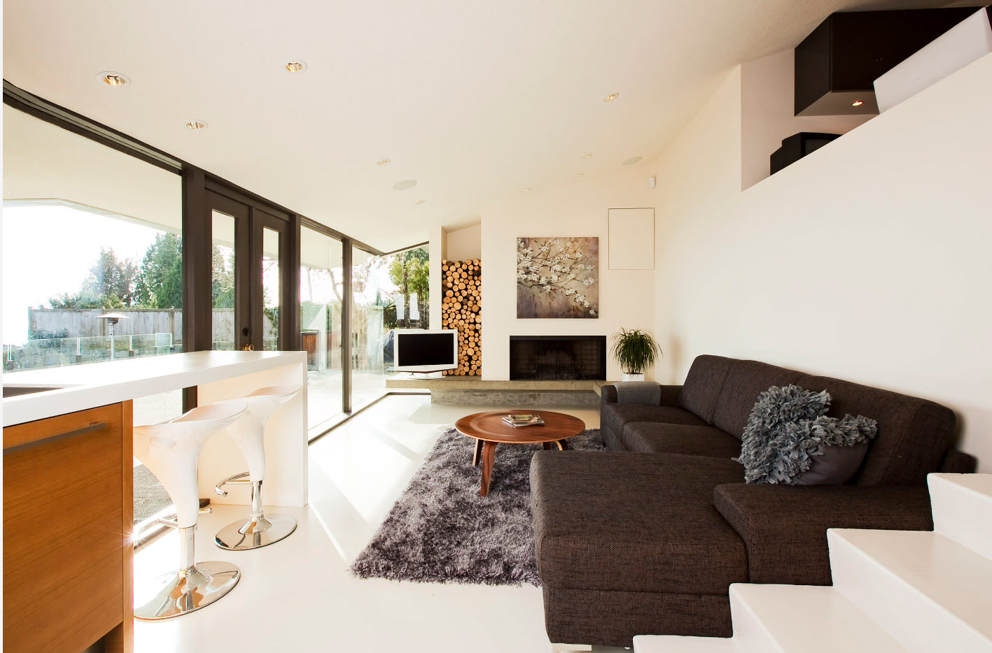 Sala de estar com caráter minimalista