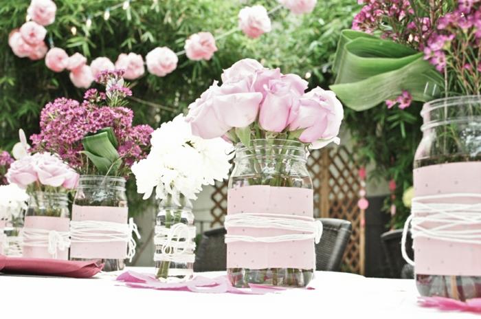 rustik-düğün-dekorasyon-fikirleri-düğün-masa-dekorasyon-çiçekler-vazo-orijinal-kişiselleştirilmiş