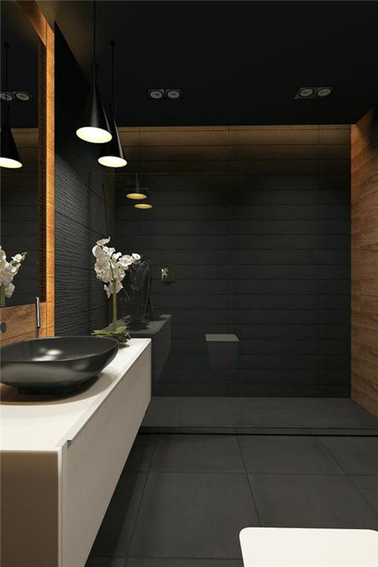 vonios kambario dekoro idėjos, baltas tualetas, juoda kriauklė, juoda sienų danga, pakabinamos lempos