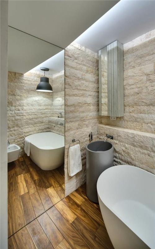 vonios kambario dekoro idėjos, medinės lentų grindys, balto akmens rėmas, pilka kolonėlė