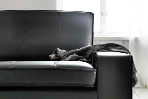 ikea-kavč-črno-usnje-deco-salon