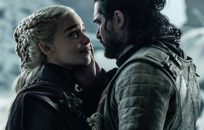 Game Of Thrones 8 sezonun sonunda 19 Mayıs'ta sona erdi, ancak tartışma yaratmaya devam ediyor