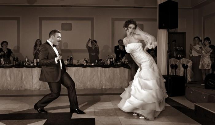 poroka-slika-humor-poroka-fotografije-prvi-ples-fotografija