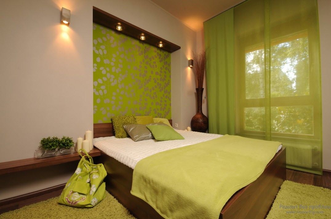 Dormitorio en tonos oliva combinado con marrón oscuro