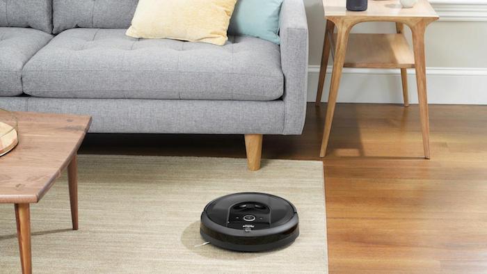 Roomba robot sesalnik darilo za romantičen par, ki ne mara pometati, ideja za darilo za pare