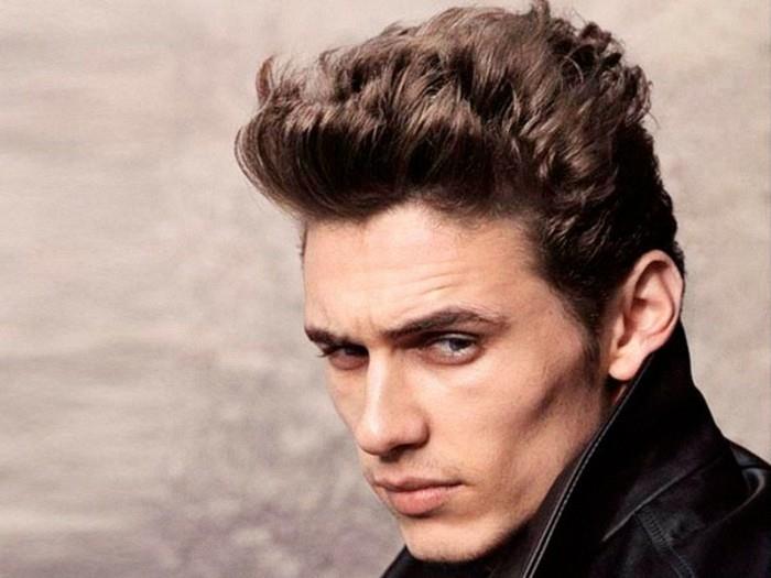 dokulu kısa saç, james franco tarafından giyilen, saç stili adam, siyah deri ceketli, yakası kalkık