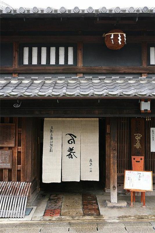 japonska-arhitektura-lesena-hiša