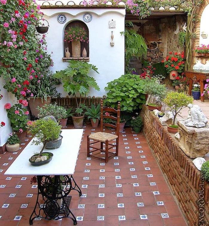 Viduržemio jūros sodas-ispanas-andalūzija-deko-idėja-dizainas-dekoravimas-gėlės