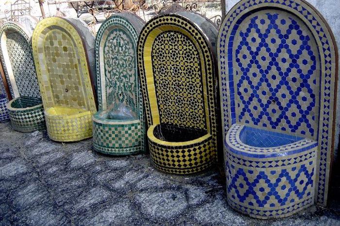 Viduržemio jūros sodas-rytietiškas-Marokas-idėja-dekoravimas-dizainas-mozaikos-fontanas