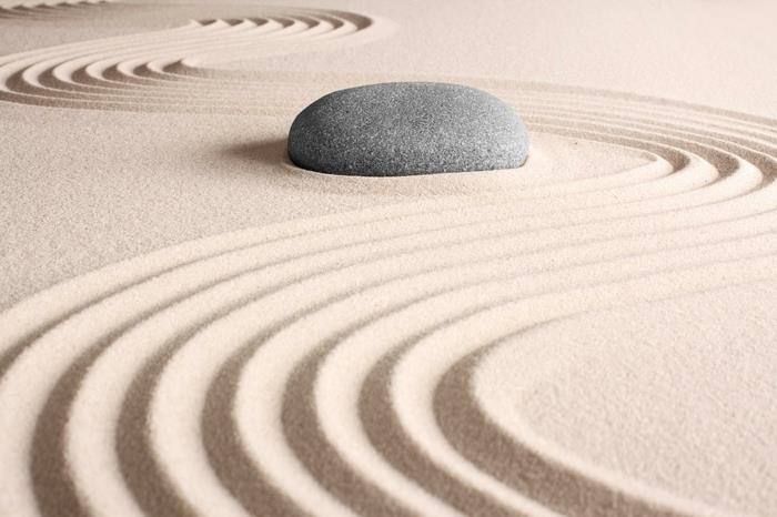 Japonski-zen-vrt-zunanjost-ideje-slikanje s peskom