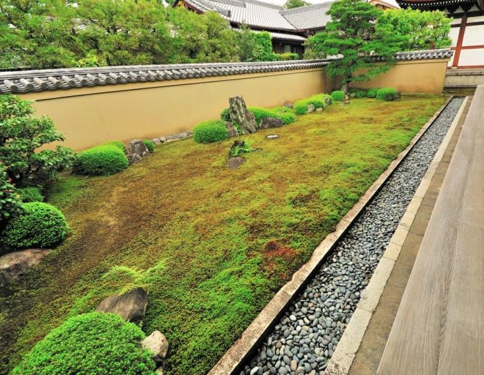miniature-japanese-zen-garden-beaumont-monteux-garden