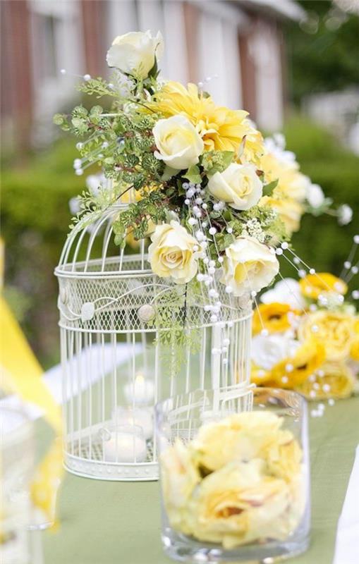 geltona-gėlių-vestuvių dekoracija