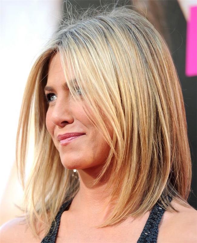 Jennifer Aniston, Uzun Sarı Bob Saç Kesimi, Hafif Balayajlı