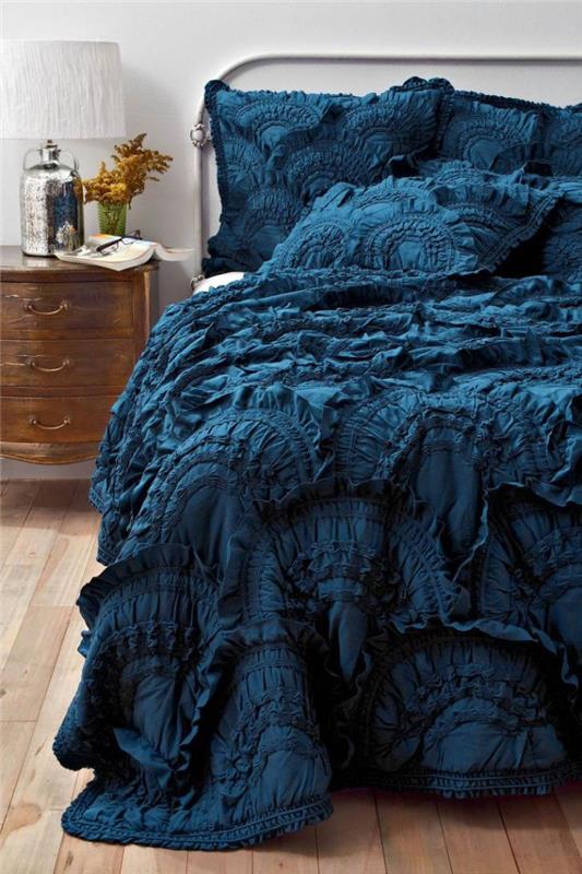 originalios mėlynos lovatiesės-originalios lovatiesės