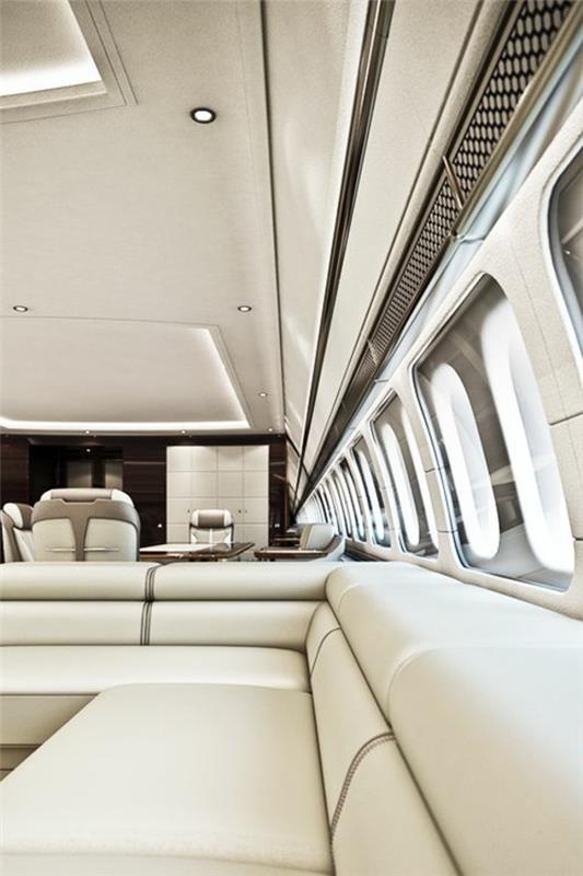jet-fly-sale-sale-pri-interior-luxury-white-usnje-sofa