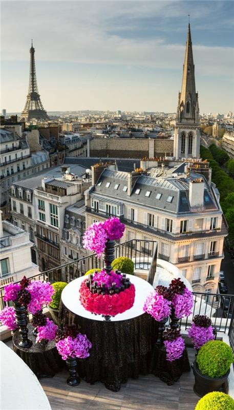 grazus balkonas-su-vaizdu-link-cite-fleurir-jo-balkonas-išdėstymas-balkonas-gražus vaizdas iš tavo balkono