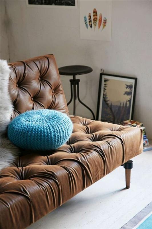 güzel-kahverengi-deri-kanepe-döşemeli-deri-kanepe-nasıl-seçilir-oturma odası-mobilya